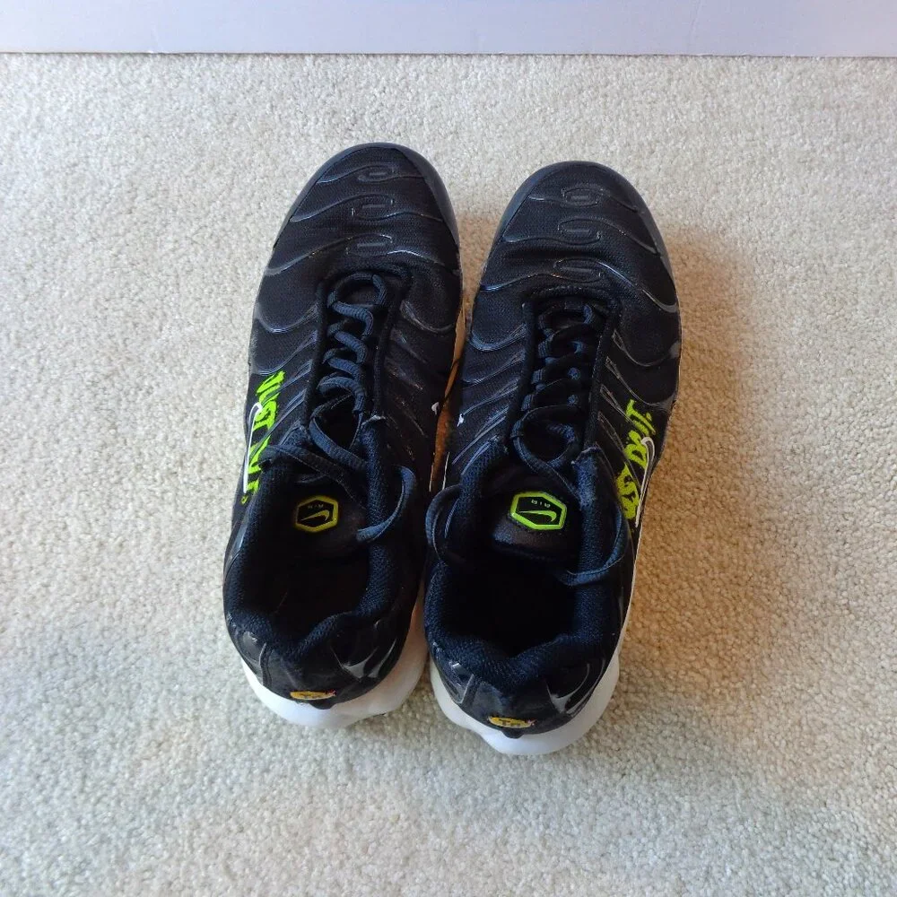 NIKE Kids Air‎ Max Plus I GS Black Volt  DM3264-001 Size 6.5Y